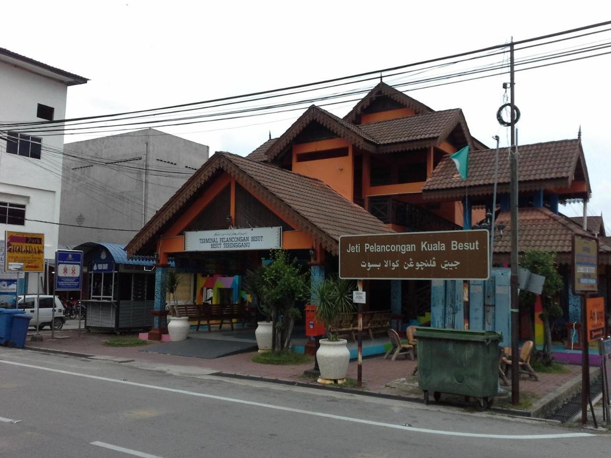 Kuala Besut Jetty Budget Hotel Ain - In Front Of Kuala Besut Jetty エクステリア 写真