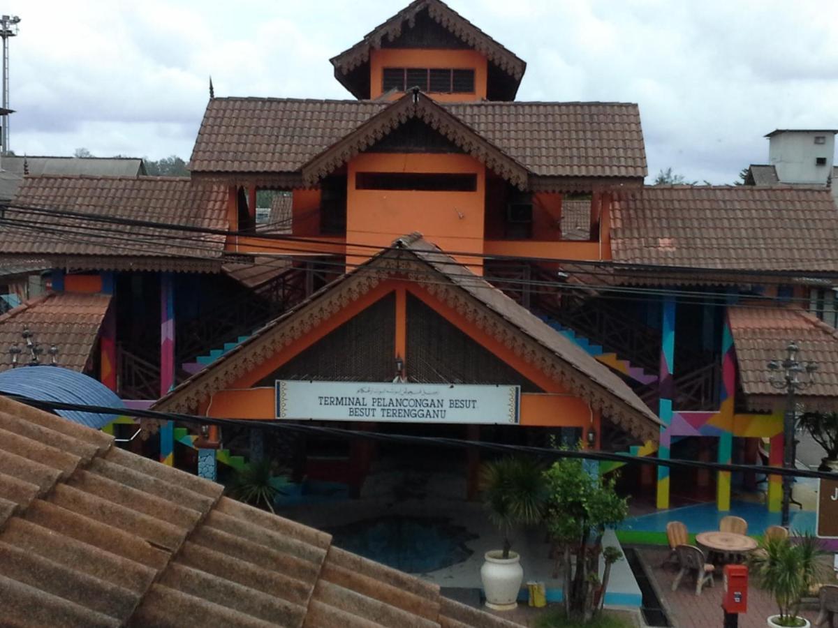 Kuala Besut Jetty Budget Hotel Ain - In Front Of Kuala Besut Jetty エクステリア 写真